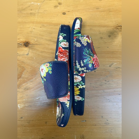 Johnny Was Floral Women's Slide Sandals - Picture 7 of 8